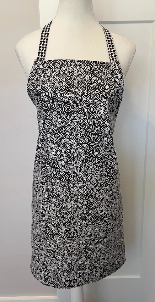 Reversible APRON Music Notes Piano Swirls Ties In Back Size Teen/ADULT - Image 3 of 4