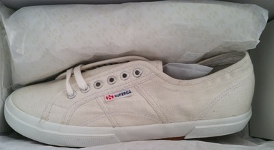 mens white canvas plimsolls