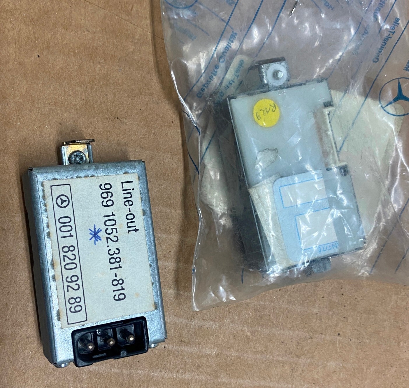 1992 MERCEDES 400 OEM Amp Factory Radio Audio Stereo Amplifier  