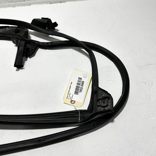 TOYOTA CAMRY 2018-2024 REAR LEFT DRIVER SIDE DOOR WEATHERSTRIP SEAL OEM - Picture 4 of 11