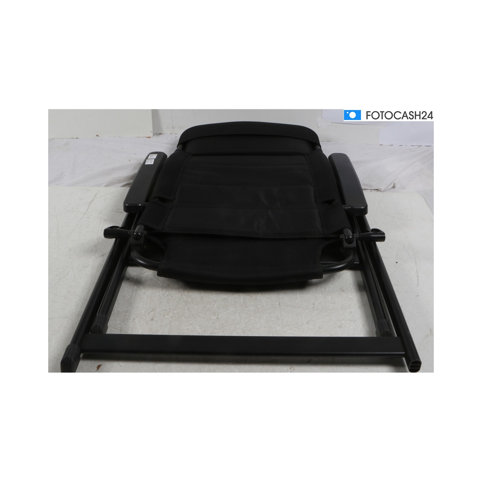 Brunner Aravel 3D Large Camping Chair, Black + Defect (285739)