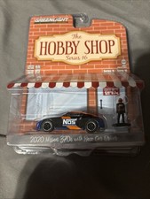 Greenlight Nissan 370z With Race Car Driver 2020 1:64 97160F