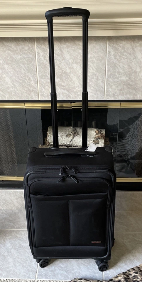 Equipaje de mano Kirkland Signature 22” 4 ruedas giratorio Cordura Ballistic Expdb Foto 2 de 4