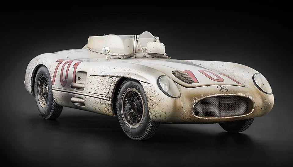 CMC M-163 - Mercedes-Benz Renntransporter con 300SLR #701 Dirty Hero Foto 4 de 4