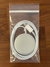 Apple MagSafe 15W R-NZ Wireless Charger USB-C OEM Tested