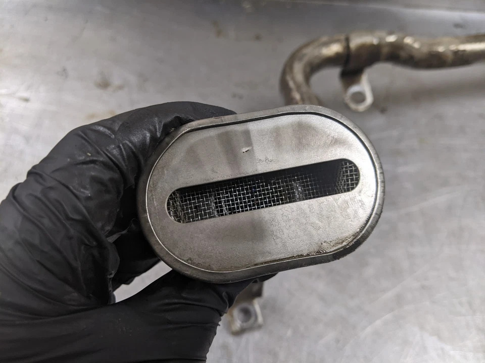 Engine Oil Pickup Tube From 2009 Chevrolet Silverado 2500 HD  6.0 12608579 - Image 4 of 4