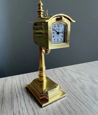 Bulova Gold Tone Metal Rectangle Analogk Desk Clock Quartz Battery
