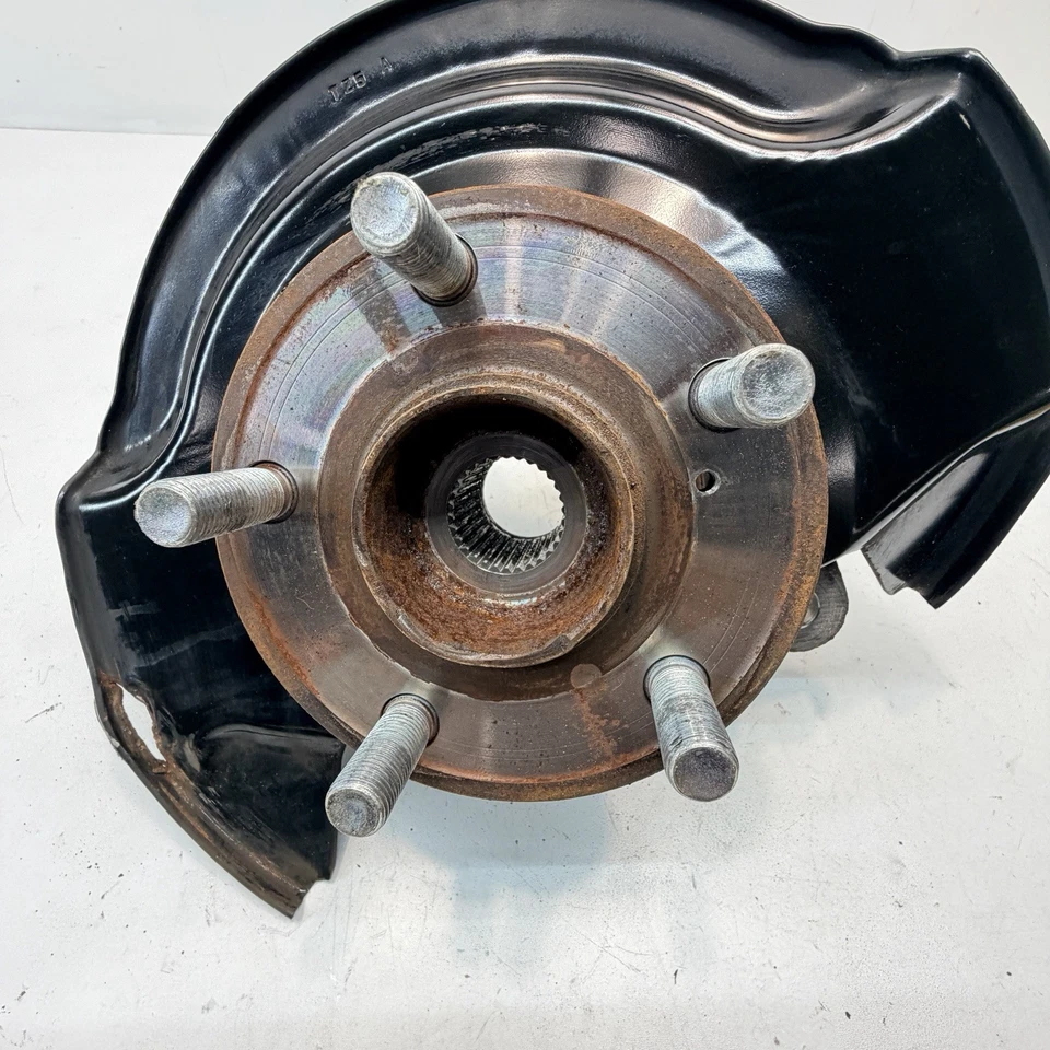 Honda Pilot 2016-2022 eje del lado del pasajero delantero derecho nudillo y buje OEM Foto 2 de 4