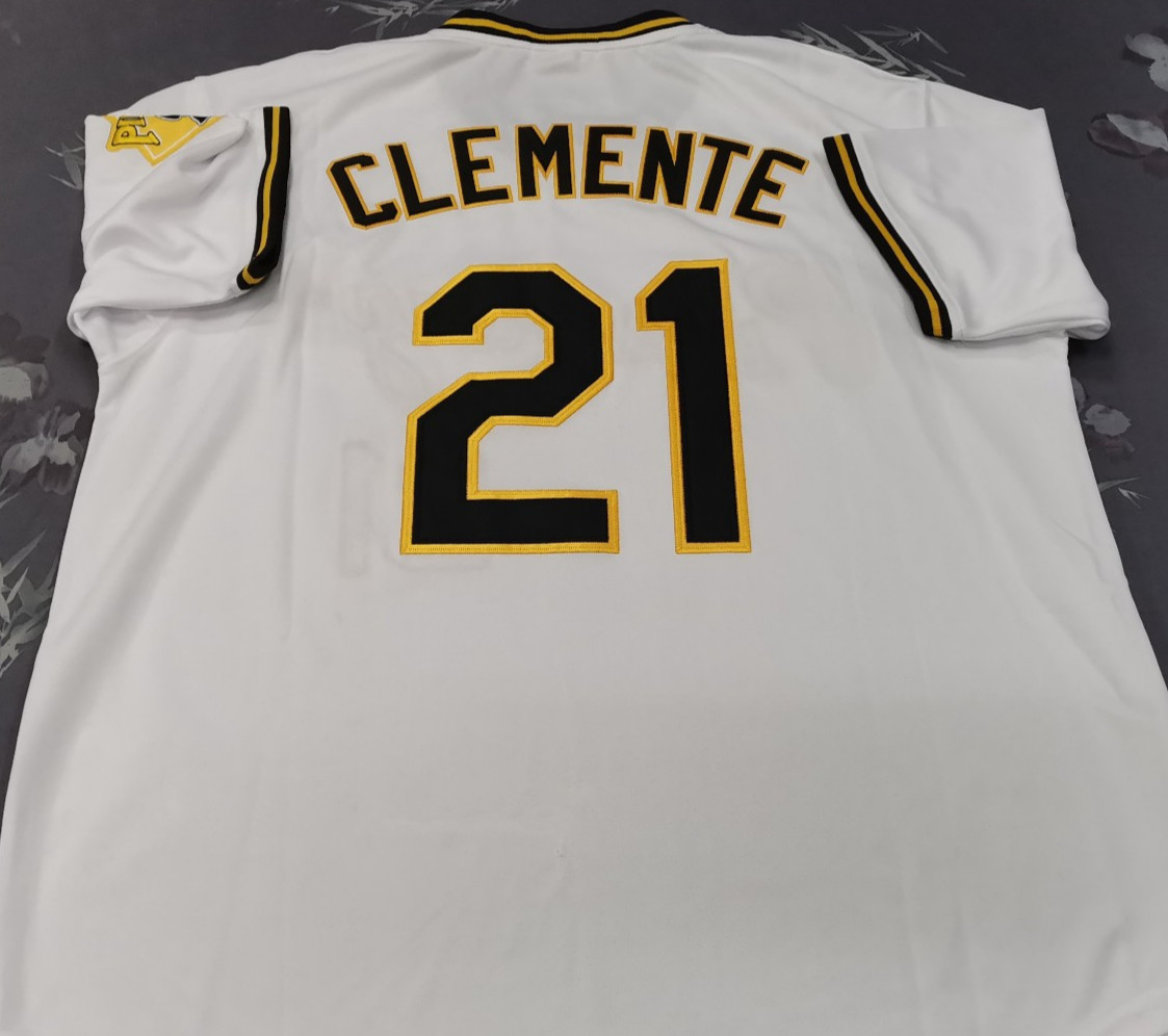 VINTAGE Roberto Clemente #21 Pirates Throwback Pullover White Stitched Jersey.