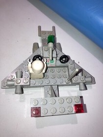 Lego Classic Space Vintage Set 891 100% Complete Living Space Minifig