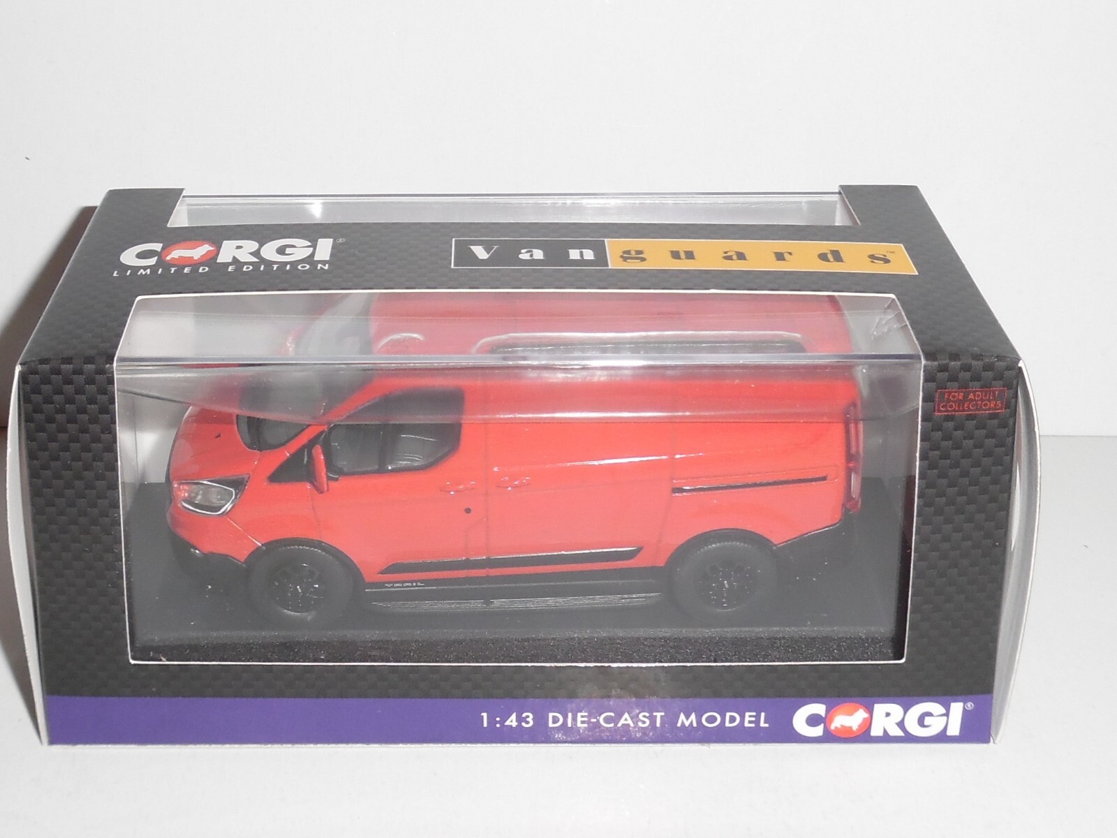VANGUARDS / CORGI - VA15102 ``FORD TRANSIT CUSTOM TRAIL 2.0 L1 H1)   RACE RED.