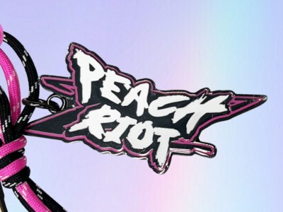 PEACH RIOT ハロウィン ブリスタ+フレグランス ペーパーストラップ POP MART Peach Riot keychain japan NEW | eBay