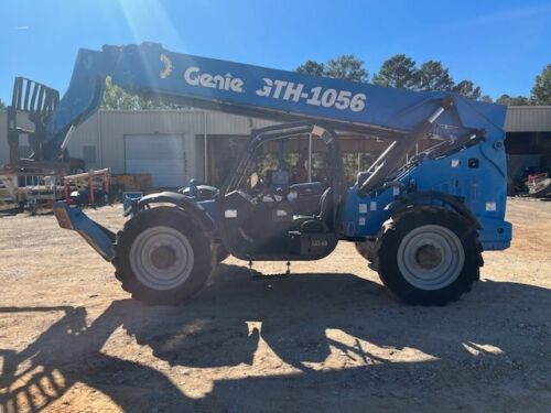 2018 Genie 10000lb Telehandler - Picture 4 of 12