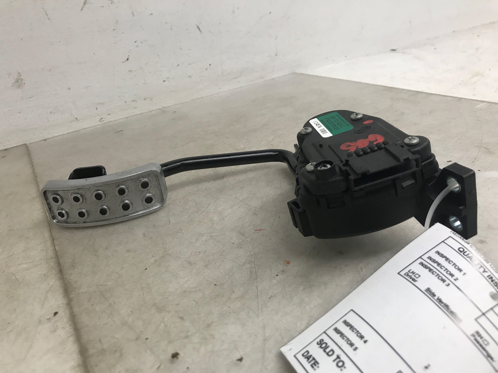 2013 - 2019 BENTLEY FLYING SPUR GAS PEDAL W /ELECTRONIC MODULE 3W1721503C