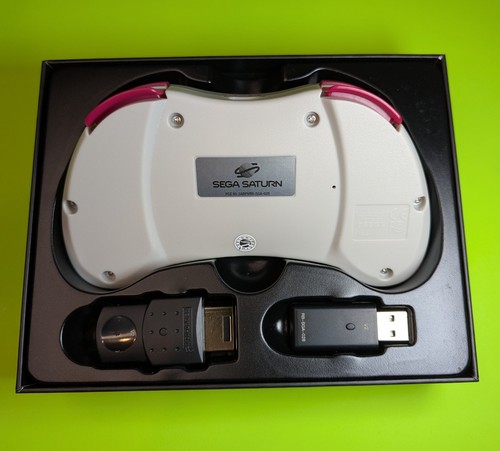 Retro-Bit SEGA Saturn® 2.4GHz Wireless Pro Controller for Sega Saturn, Sega Mega - Picture 7 of 14