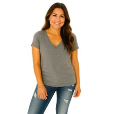 Women  s Short Sleeve V-Neck T-Shirt   Gray Heather   Size L   NWOT