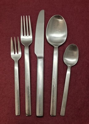 Auerhahn Vento Matt Menübesteck 5 teilig mehrere Sets Vorhanden 