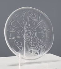 Arnaldo Pomodoro, Piatto