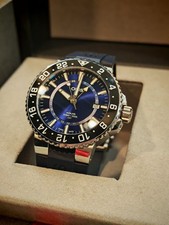 Oris Aquis GMT Datum 43,5 mm blaue Keramik L�...