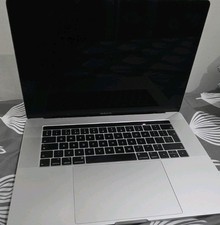 Apple MacBook Pro 15-inch 2018 Retina, Touch Bar, Core I7 512GB SSD 16GB RAM,
