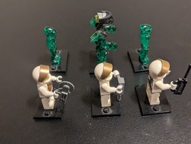 100% complete w/ manuals Lego Mars Mission set 7645 MT-61 Crystal Reaper