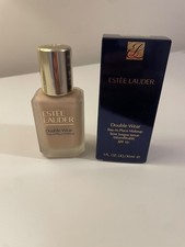 Image of estee lauder double wear foundation 1C2 Petal