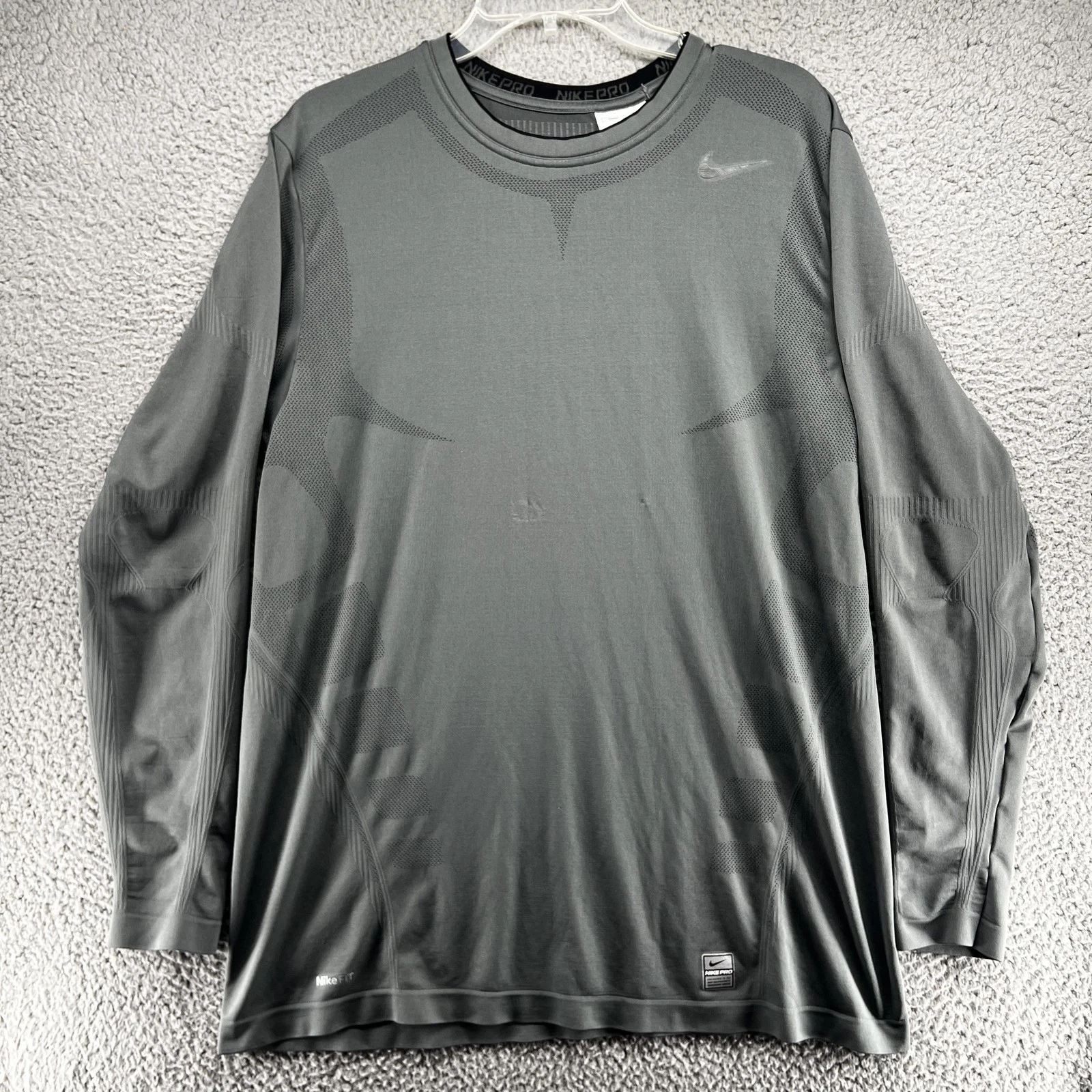 Nike Pro Shirt Mens XL Gray Seamless Long Sleeve Fitted Athletic Training Top