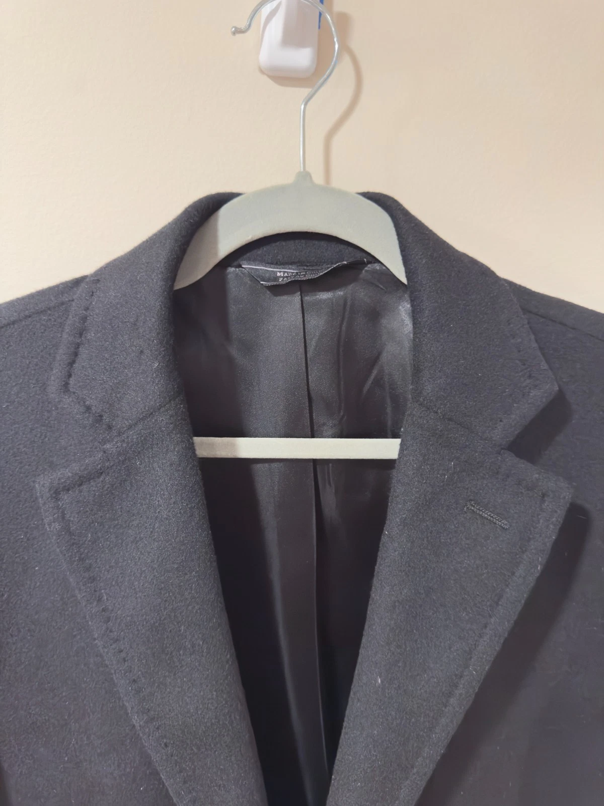 Cardinal of Canada Mens Black Wool Cashmere Overcoat 40R Worn Once Top Coat - product detail image 12