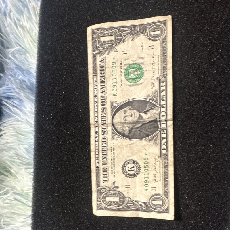 US $1 One Dollar Bill Federal Reserve Note Circulated Uncertified Ungraded