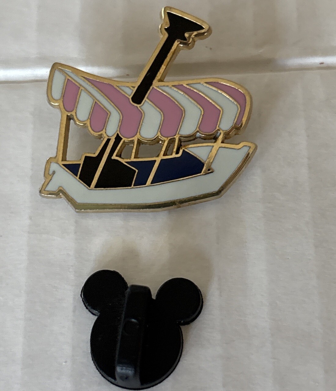Disney pin 36281 Disneyland Adventureland Jungle Cruise Boat Original Lands pink