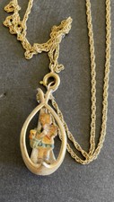 Vtg Hummel Goebel "GIRL WITH Heart" Collectors Club Necklace 22  OLSZEWSKI