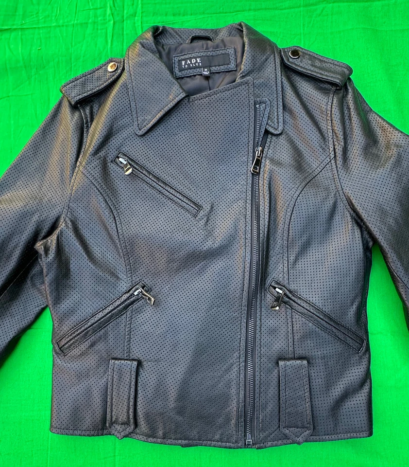 Chaqueta de cuero negra para mujer Fade To Blue talla M. Foto 3 de 4