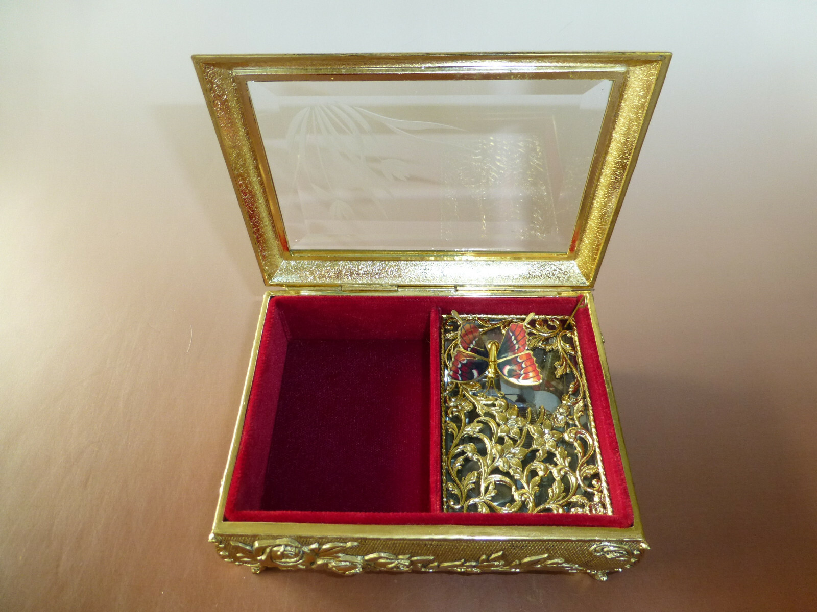 музыкальные шкатулки VINTAGE ENAMEL BUTTERFLY AUTOMATON