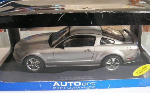 AUTOART - AUTO ART - 2005 FORD MUSTANG GT - 2004 AUTO SHOW VERSION - RARE LE - Bild 3 von 10