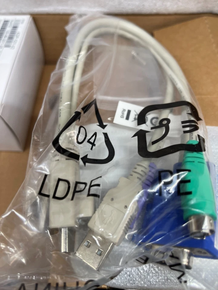 Raritan Dominion DKX2-101-V2 IP KVM Switch Neu im Karton - Bild 4 von 4