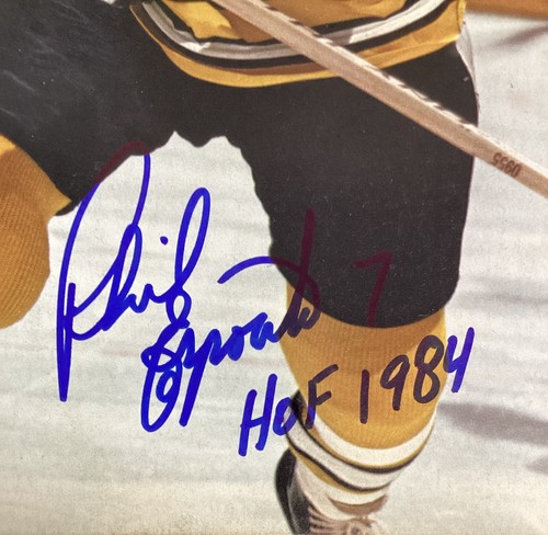 Phil Esposito Signed Sports Illustrated 10/19/73 Hockey Boston Bruins Auto JSA - Picture 2 of 4