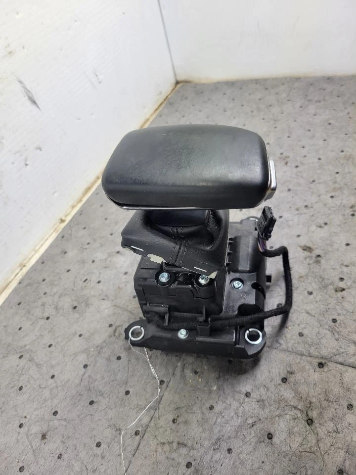 A5 AUDI 2019 Automatic Transmission Shifter 1666491 - Image 3 of 4