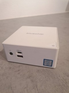 NUC: i3 6100U; 8 GB RAM; 128 GB SSD; 320 GB HDD; Windows 11 Pro