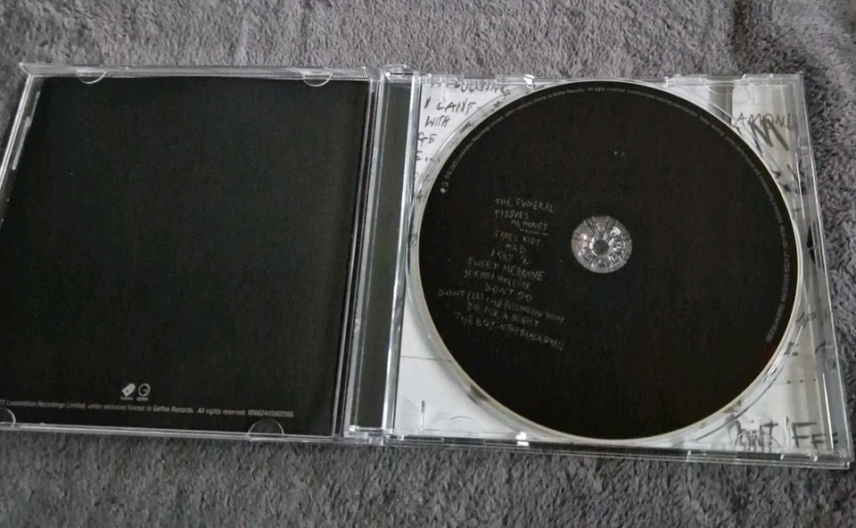 Yungblud - Yungblud - CD - Top - Ansehen - Bild 3 von 3