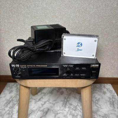 Boss SE-70 SE70 Super Effects Processor Multi Effector 100V