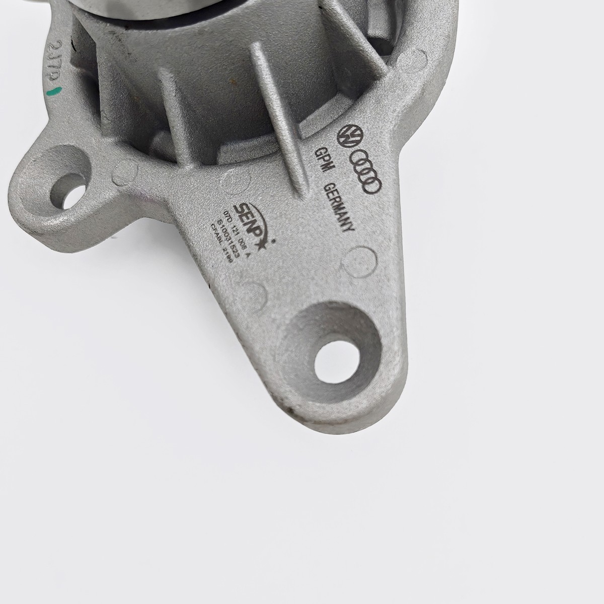 Bentley Continental GT Water pump P/N 07D121008A