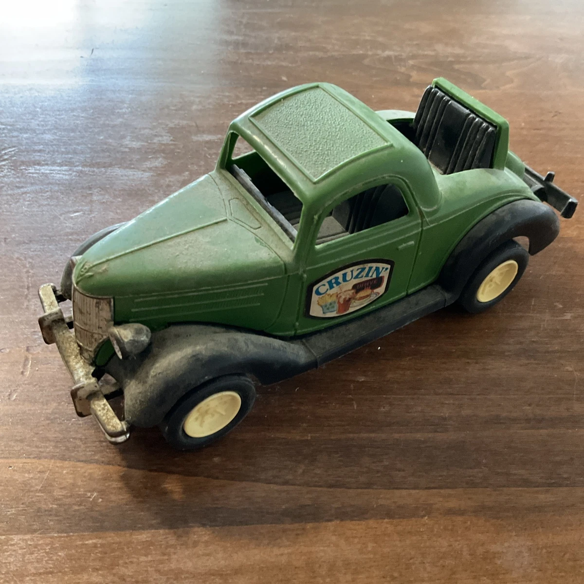 Ford Plastic 1936 Vehicle Year Vintage Manufacture Diecast Cars