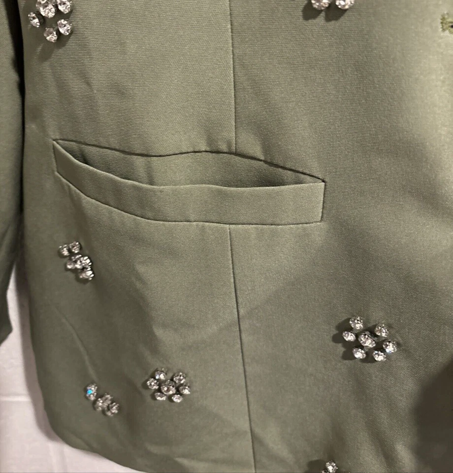 Chaqueta Blazer Boohoo Mujer Verde Oliva Tachonada Estrás Forrada Bolsillos Talla 8 Foto 3 de 4