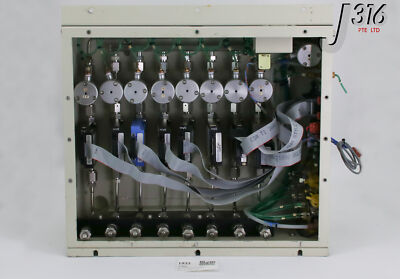 1933 APPLIED MATERIALS Gas Dist Kiste Millipore FC-260V (X7)