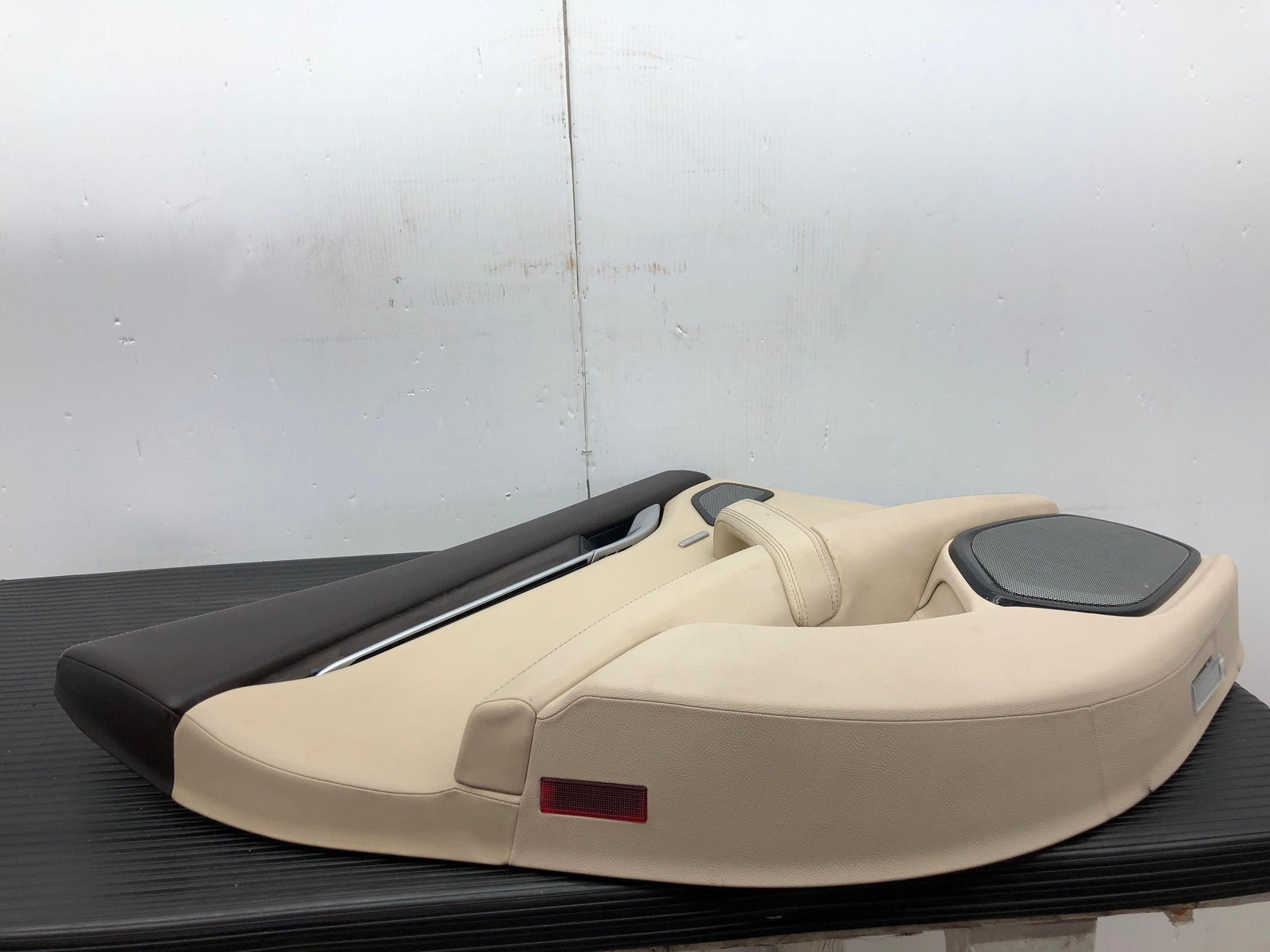 2014 - 2017 MASERATI GHIBLI M157  REAR LEFT DOOR TRIM PANEL 6700183820