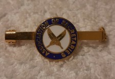 Vintage ASSOCIATION OF SECRETARIES gold tone & enamel pin badge brooch tie pin