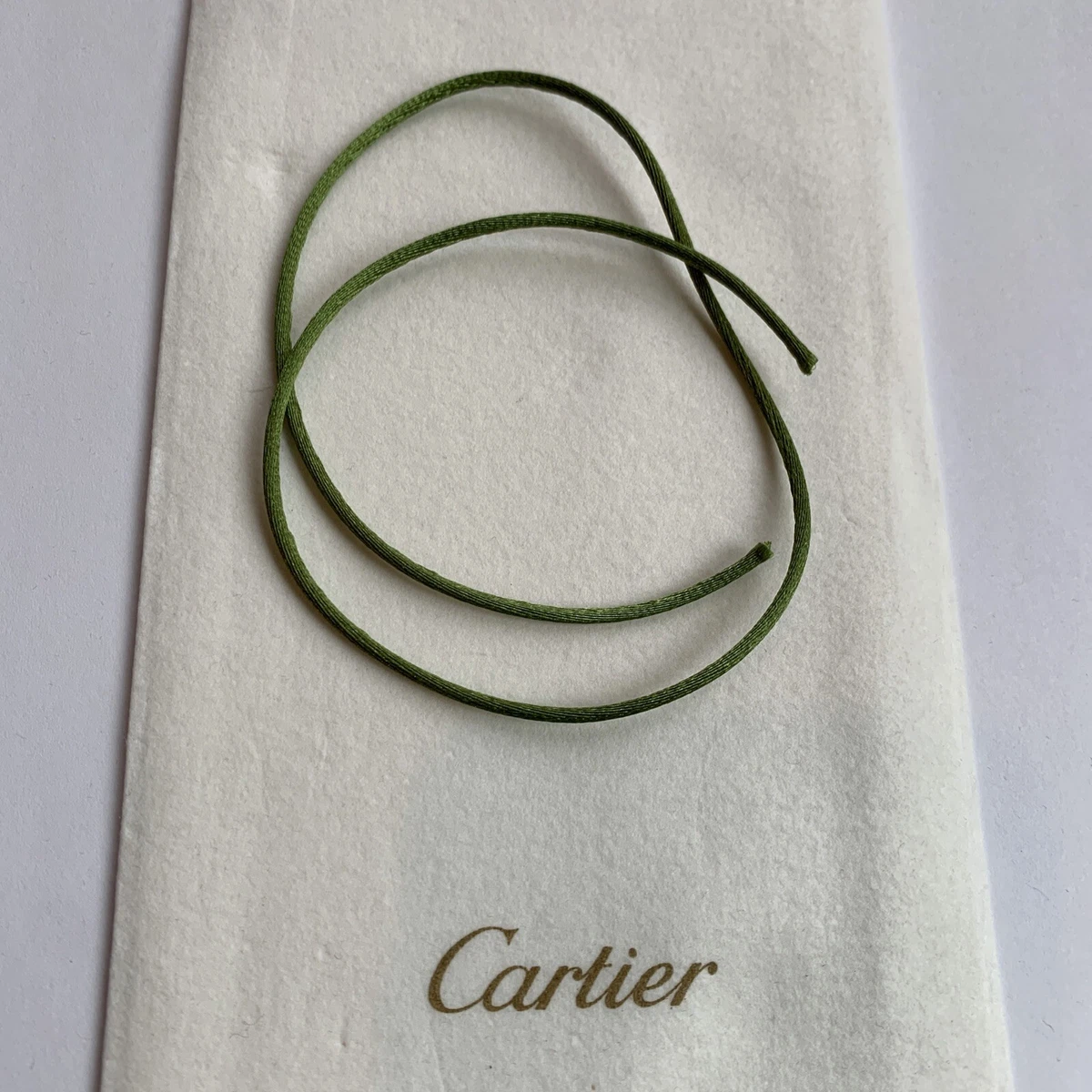 Cartier Trinity Bracelet: Use it as a pendant and change colors