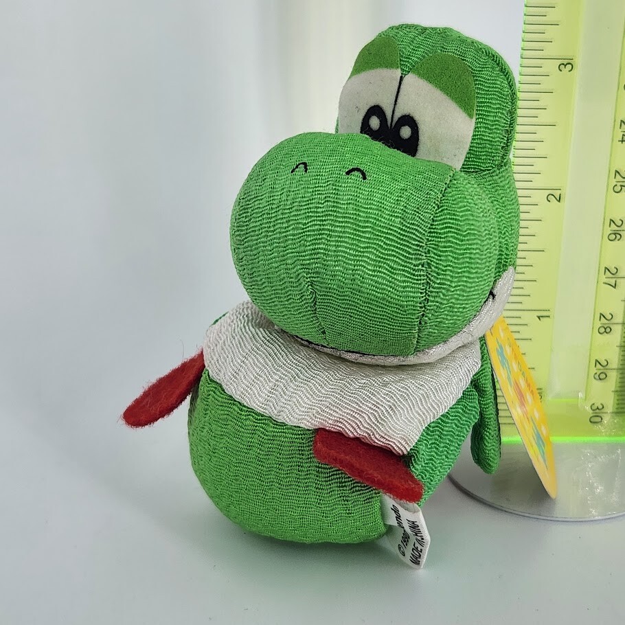 Super Mario World Mini Plush 1990 NINTENDO OTEDAMA Yoshi EXTREMELY
