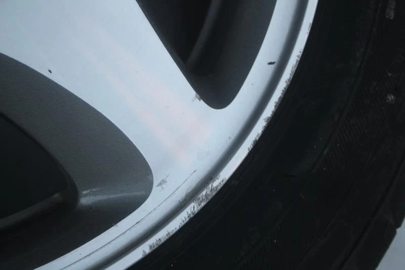 2003 ACURA TL ALLOY WHEEL 5 SPOKE 205 60 16 RIM WITH MICHELIN TIRE 10/32 TREAD - Image 4 of 4