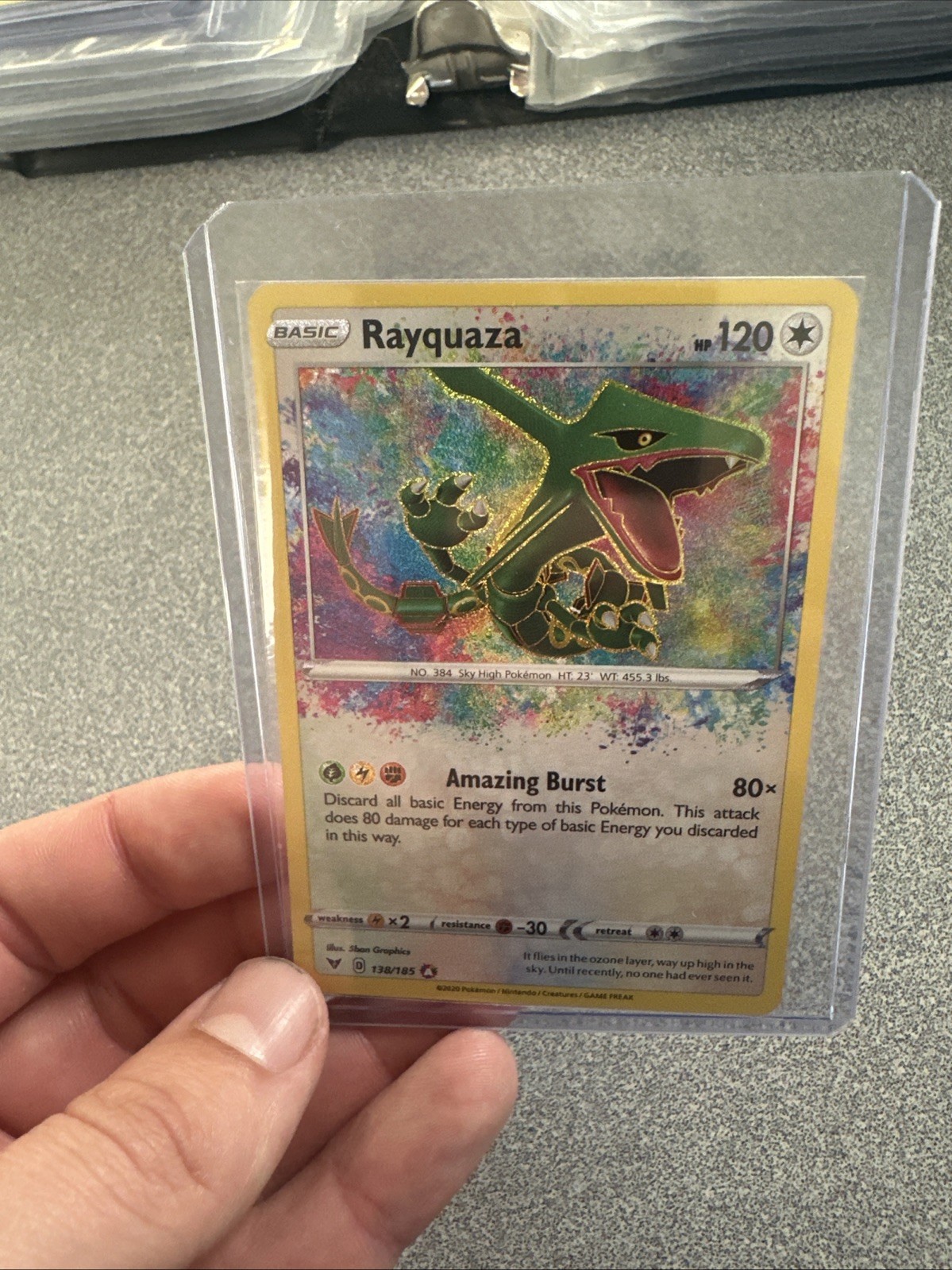 Pokémon TCG Rayquaza 138/185 Swsh04: Vivid Voltage Holo NM/M